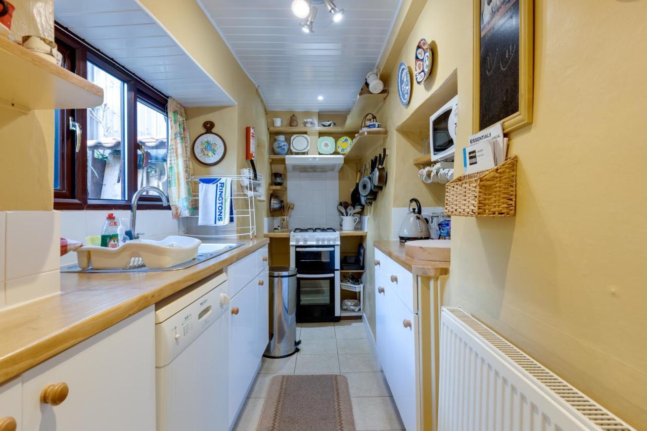 Charming Historical Cottage In Scarborough Exterior foto